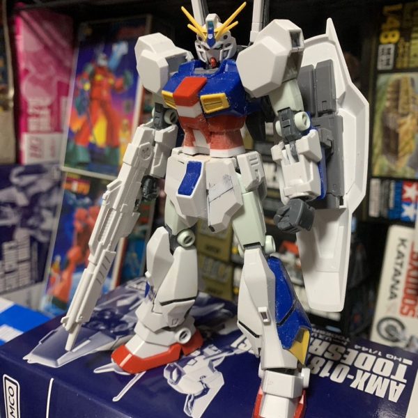 hgのガンダムとトリスタンをミキシングしてかっちょいいトリスタンを目指して製作中です。コメントください