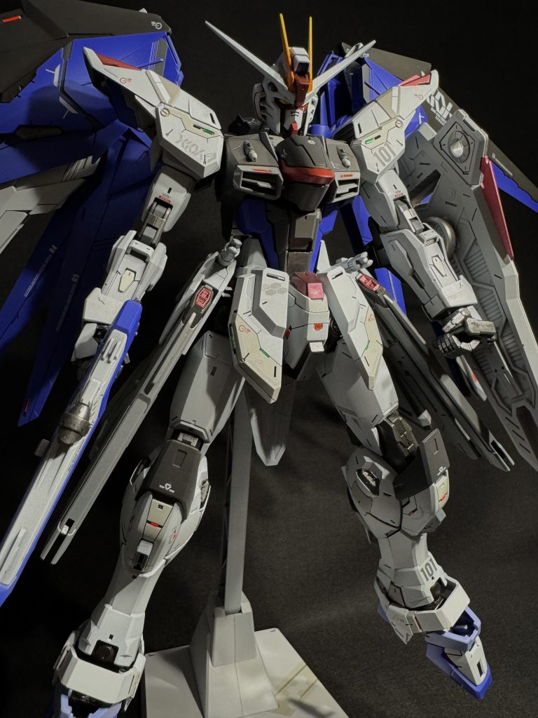 MG 1/100 フリーダムガンダム Ver.2.0