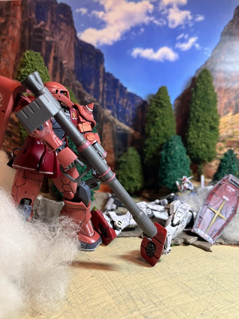 HGシャア専用旧ザク–4枚目/制作者：チュウ