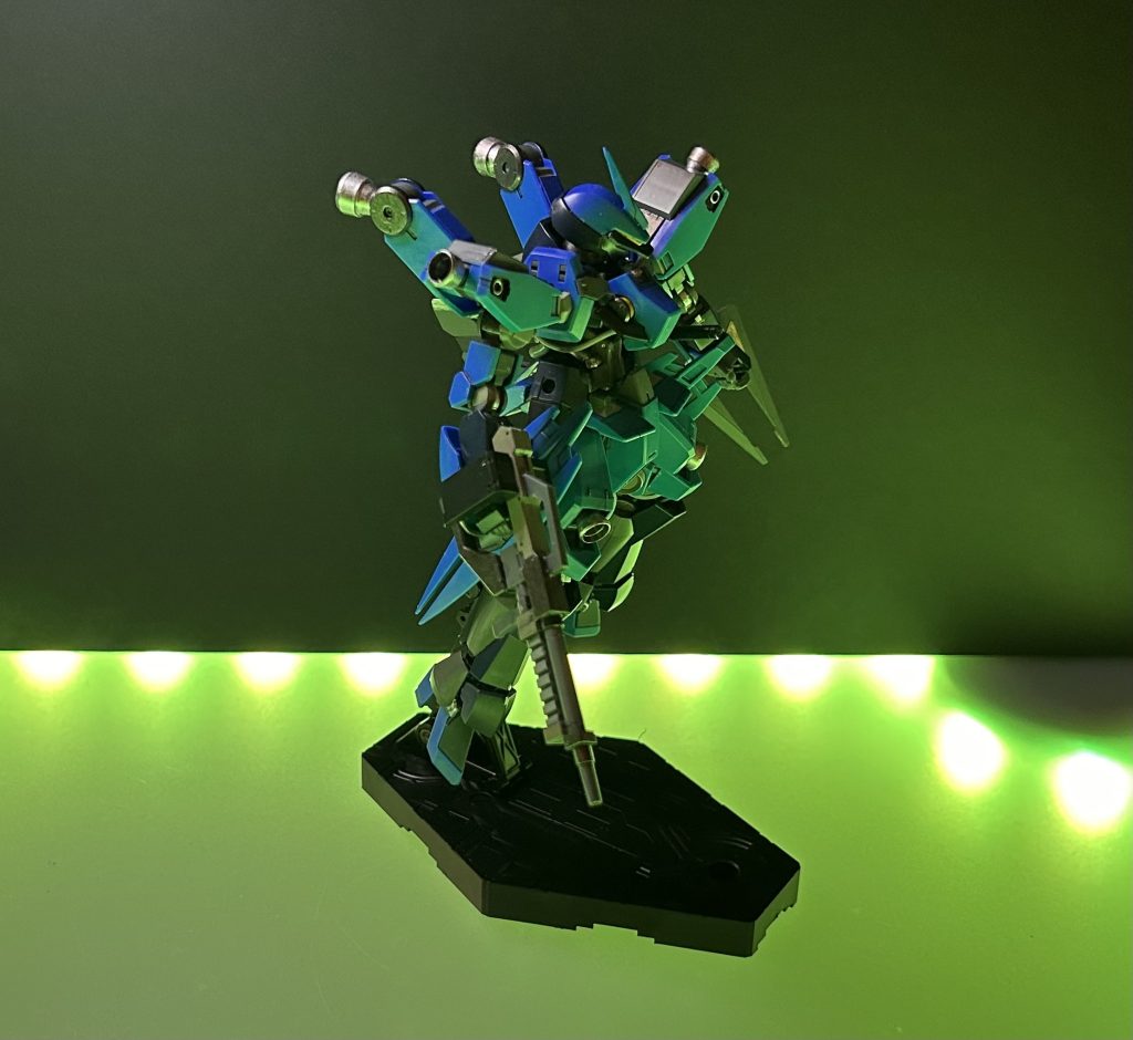 HG シュヴァルベグレイズ(マクギリス専用機)–3枚目/制作者：ペーぺーモデラー