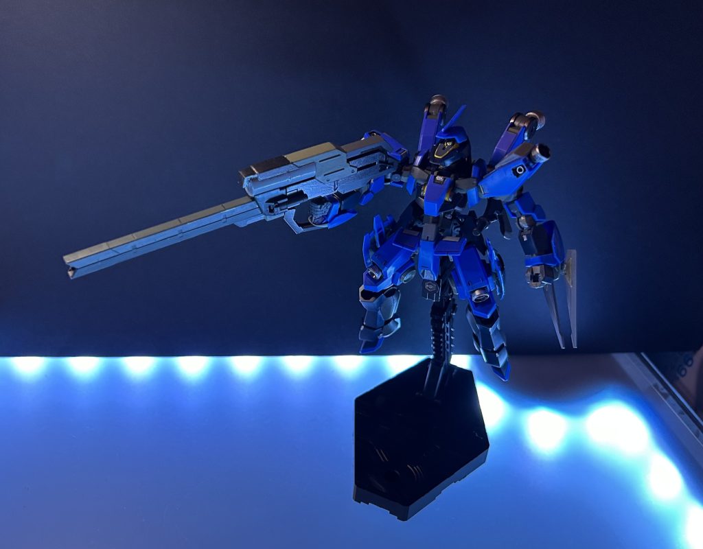 オプションパーツセットのレールガンを持たせてみました。