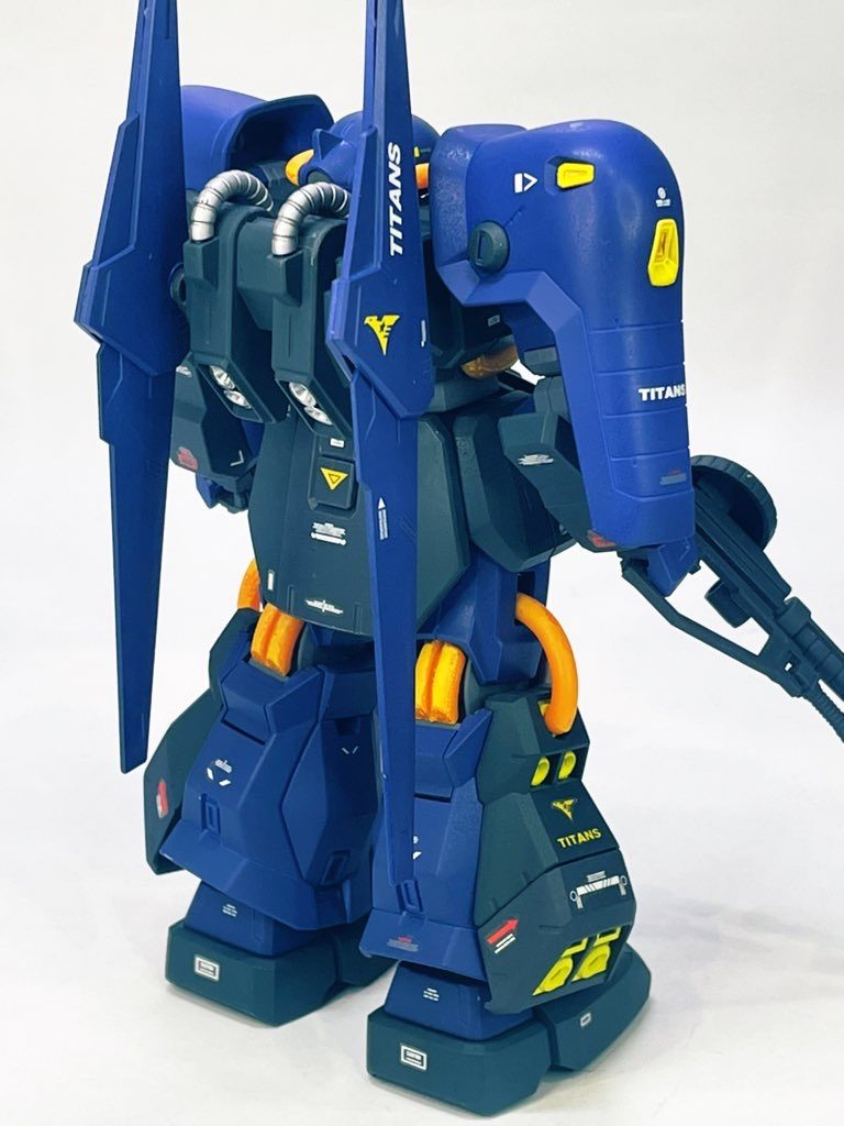 RE-BOOT版はがたいがいいのでフレキシブルバインダーとのバランスがちょうど良いです