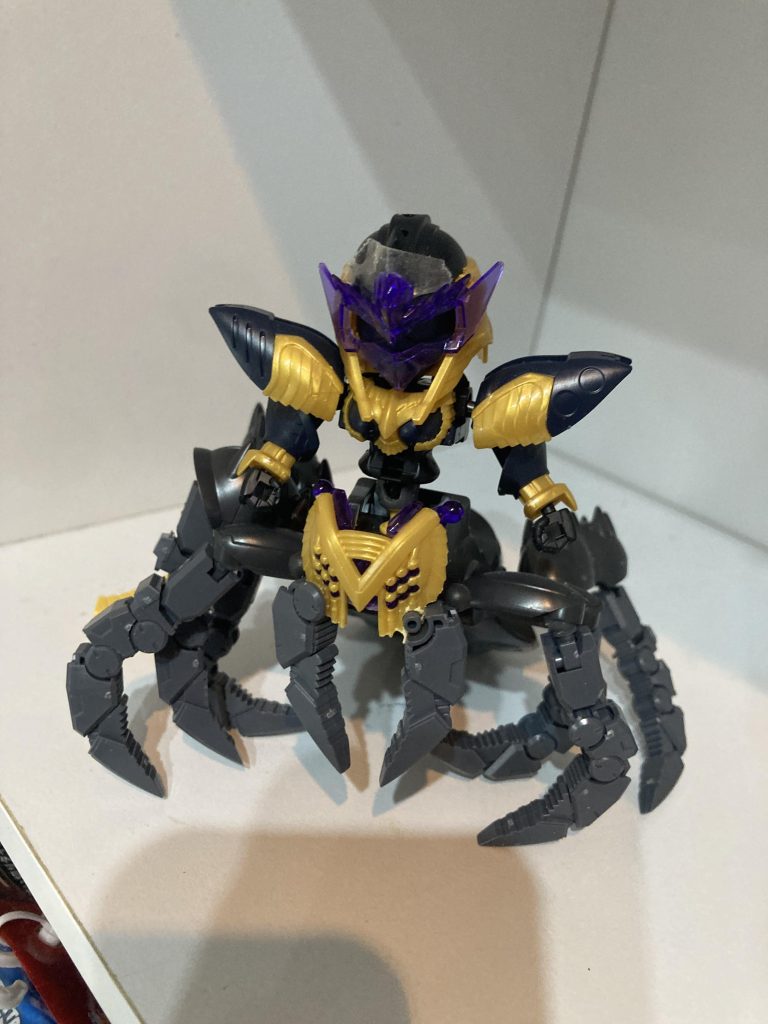 オーバードマニピュレーターを脚にしたり、蛇要素排除したりして、割と自分でも納得出来る感じに。蜘蛛の頭はこの時が一番好きな感じだったけどこれを上手くまとめきる技術はなかった。