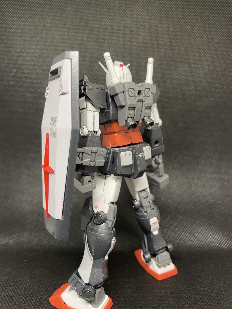 すぐ破壊された設定だった記憶があるので、軽めのウェザリングに留めています。