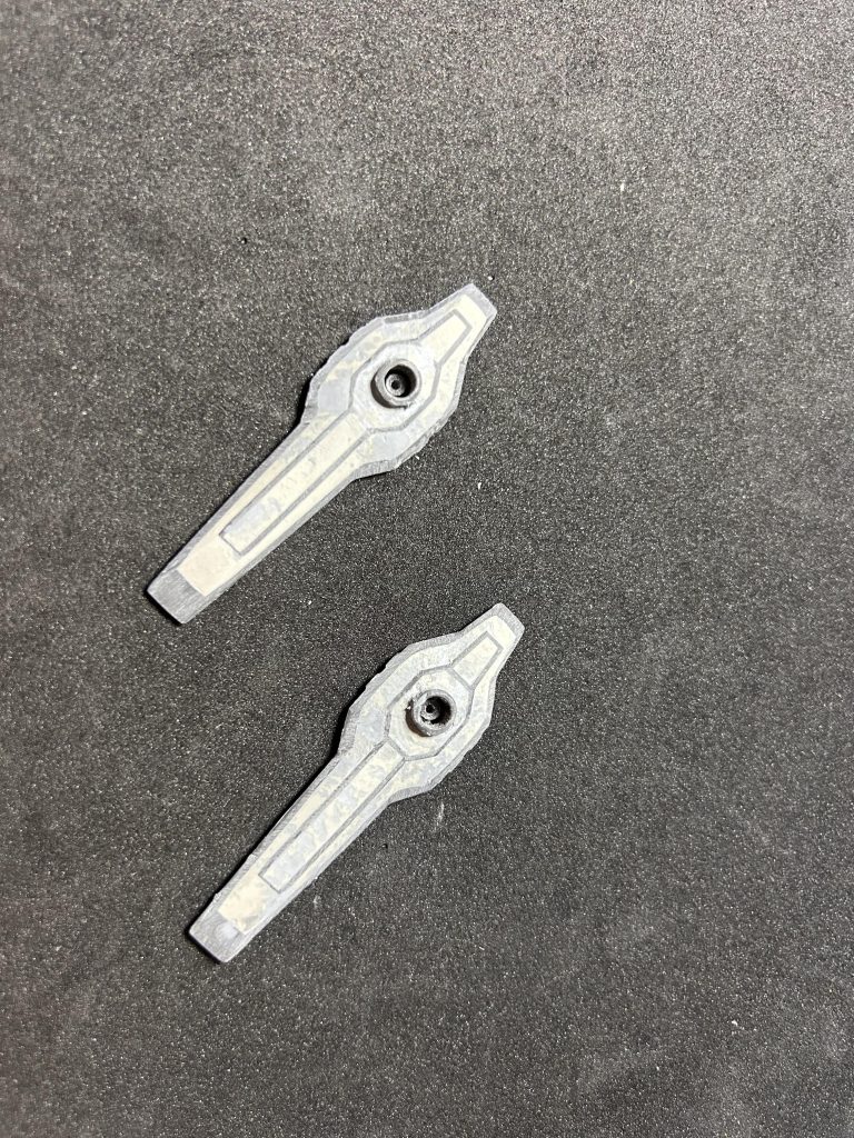 バインダーは肉抜き埋めに再チャレンジしました。またもボソボソになってしまいました。色々とギミックがオミットされているのが残念ですが、価格以上の造形だと思います。増額になってもリバイブして発売かRGで発売して欲しいキットです。