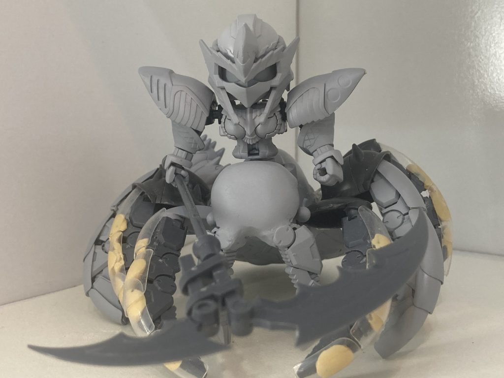 サフ吹くと石像っぽくて好きなんだよね〜。そしてこれはサフが足らず下半身の塗装が出来ずに悶えてる時