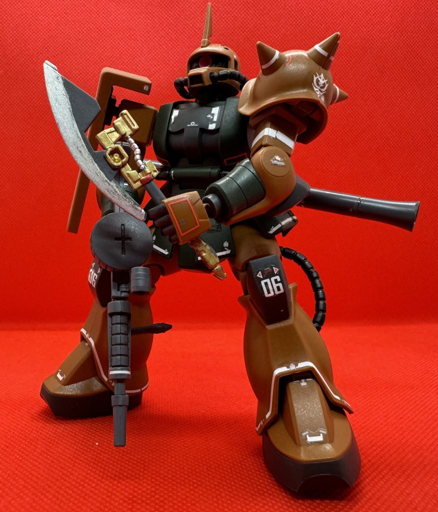 ガルマからは程遠いマッシブ感が出てしまっている。