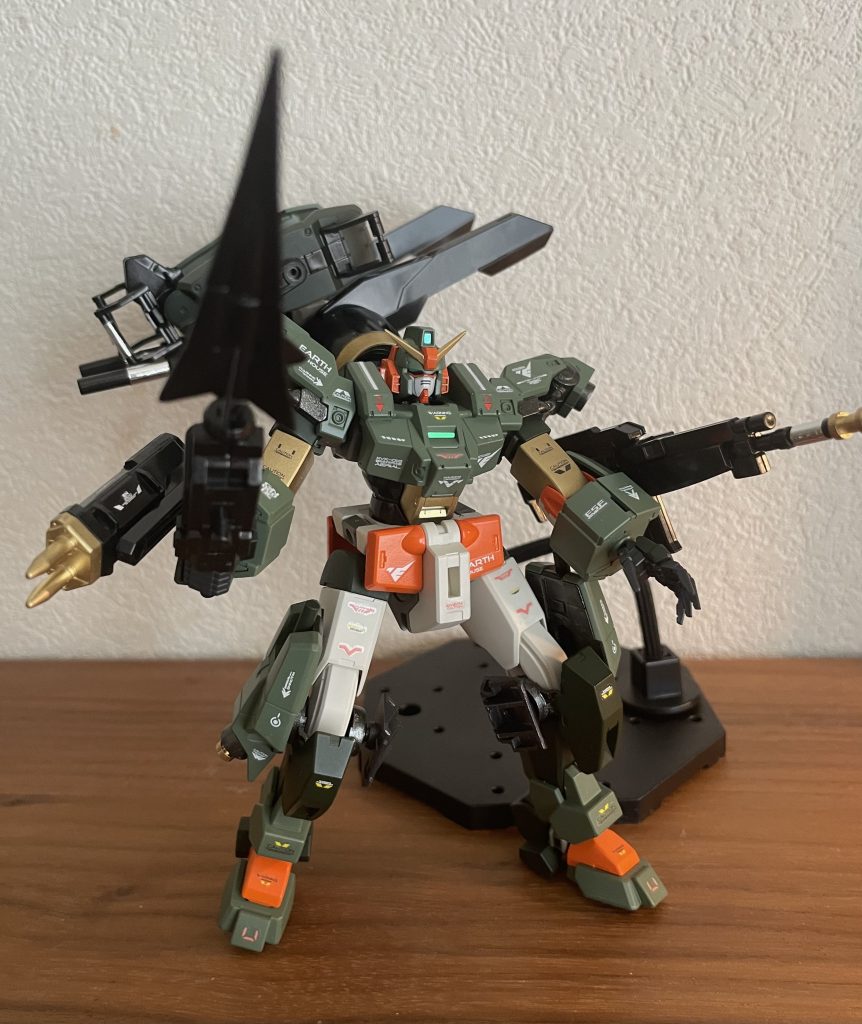 ドローンに付いている武器はすべて付け替えできます。一番くじのカスタムウェポンを貰ったので一部に使用してます。