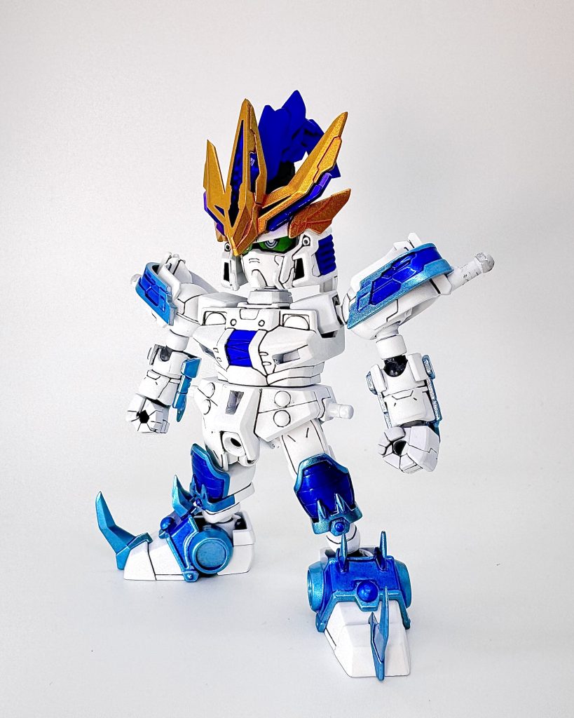 軽装。目はデカールを自作しました。