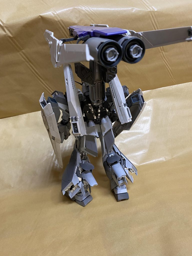 塗装が完了し次第、フェネクスを捕獲しに…