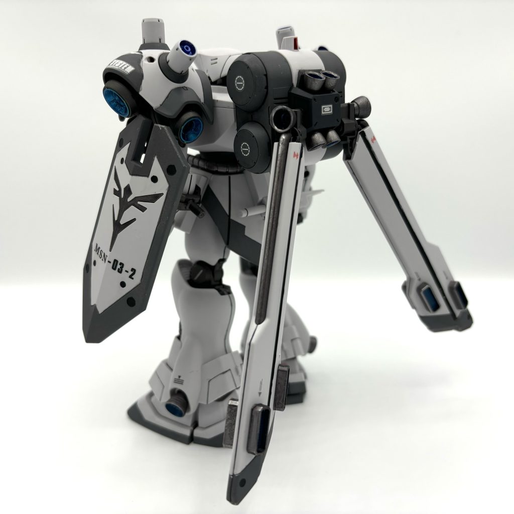 同梱包のギラ・ドーガの余剰パーツが結構あったのでちと拝借させて頂きました。