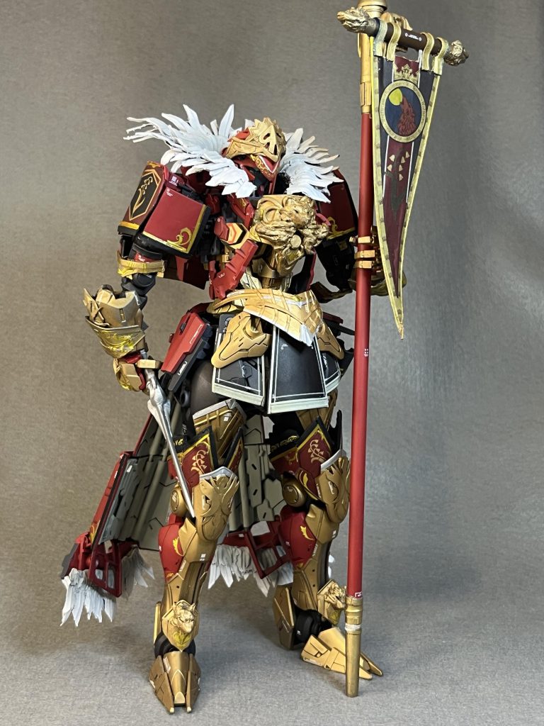 武器の槍のヴォルフクローネ王国の紋章の旗は0.1mmプラバンとデカールとビニタイで作成
