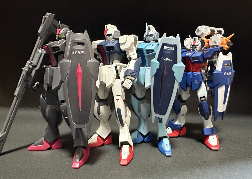 今回作ってみたダガー４種です。HGは並べてこそ、という感があります。プラモデル完成品　2024 その64