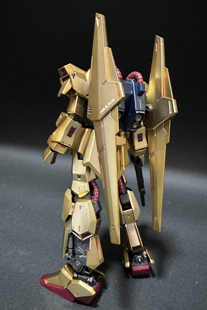 きらきらしすぎていなくて、フォルムがわかりやすいので良いなと思います。