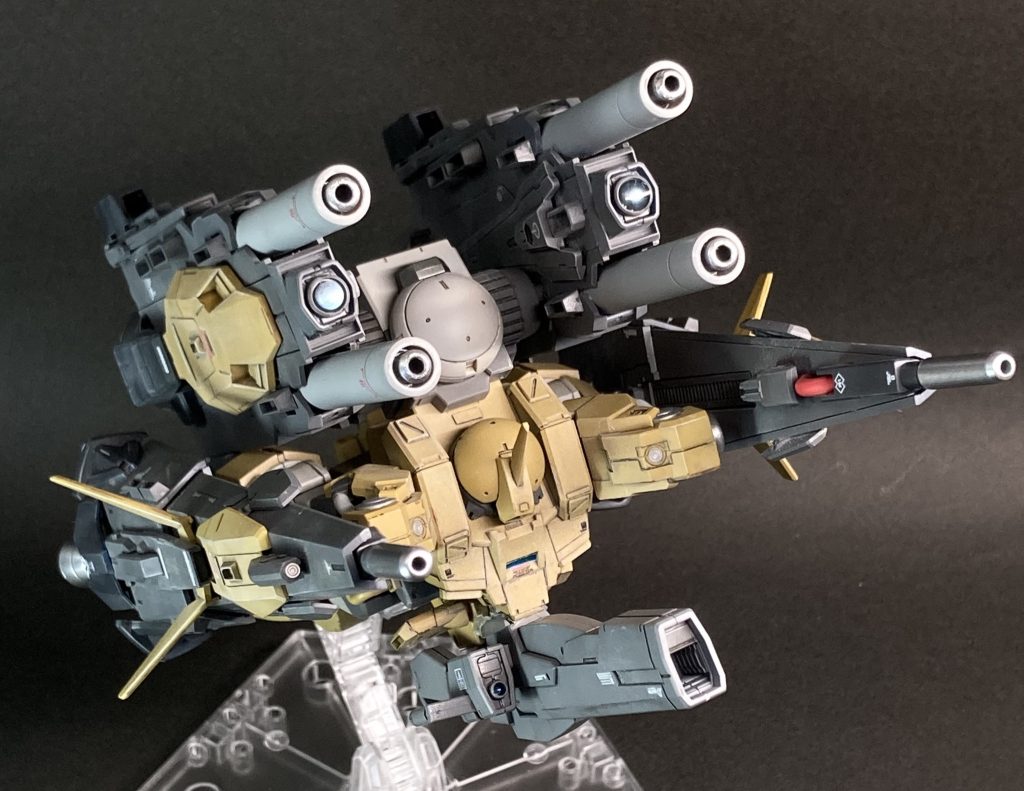 　元々の設定では背中のバオリパックにもコクピットがあるそうで、それならもう一人搭乗して火器管制を担当するとか・・・。チュチュが操縦で、ニカ姉が火器管制とか・・妄想が捗るなぁ～。　チュチュ｢こっちにはニカ姉がついてんだ！なめんなぁーー！」 