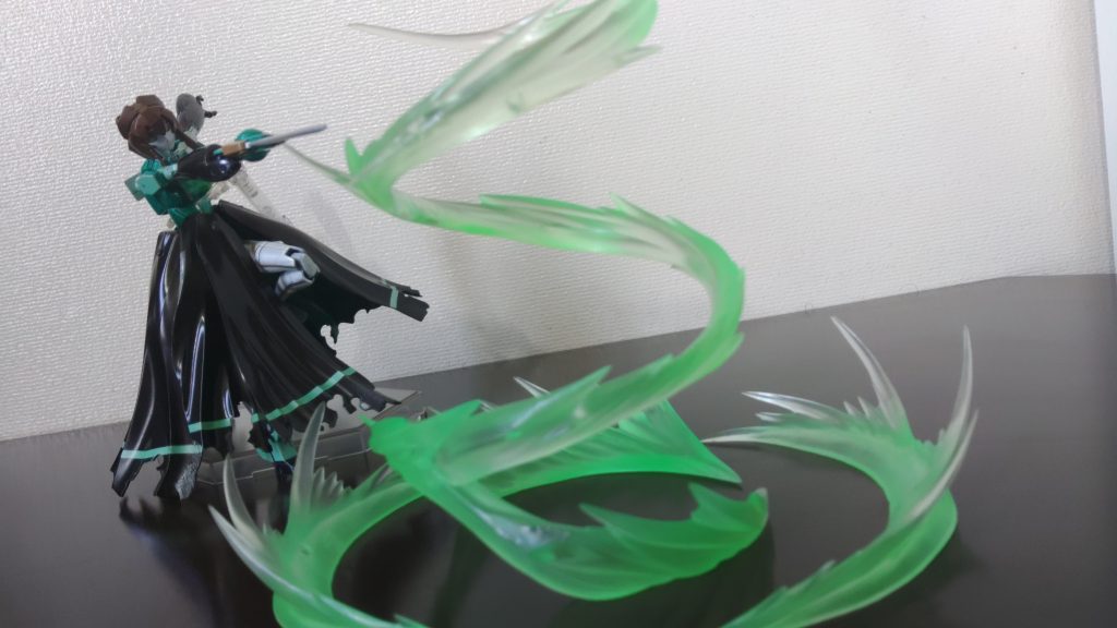 「トルネードバイレ」剣殺しを振り竜巻を発生させる技。ゲーム版で技名が設定された。