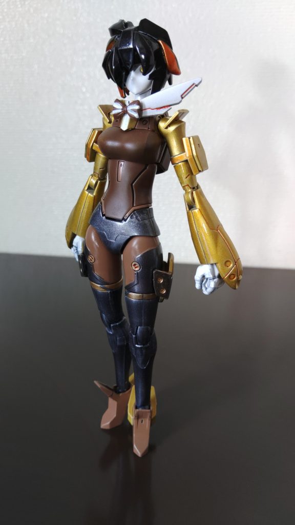 「XMH_006 レイア・ダラーヒム」錬金術師キャロルが開発した「モビルスコアラー」の一機。モビルスコアラーの中で最もバランスの優れた性能を持ち、キャロルの護衛任務のほか様々な破壊工作任務に使われるが、地味な行動を嫌うため派手なアクションを入れてくるおもしれー派手な女でもある。