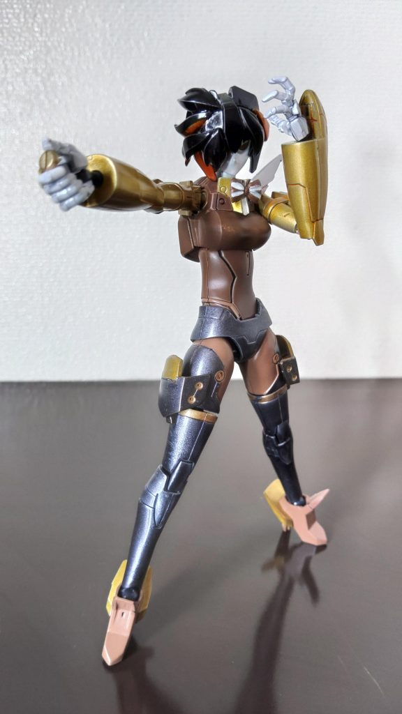 コインを指ではじき飛ばす技を得意としマシンガンの様に連射が可能である。