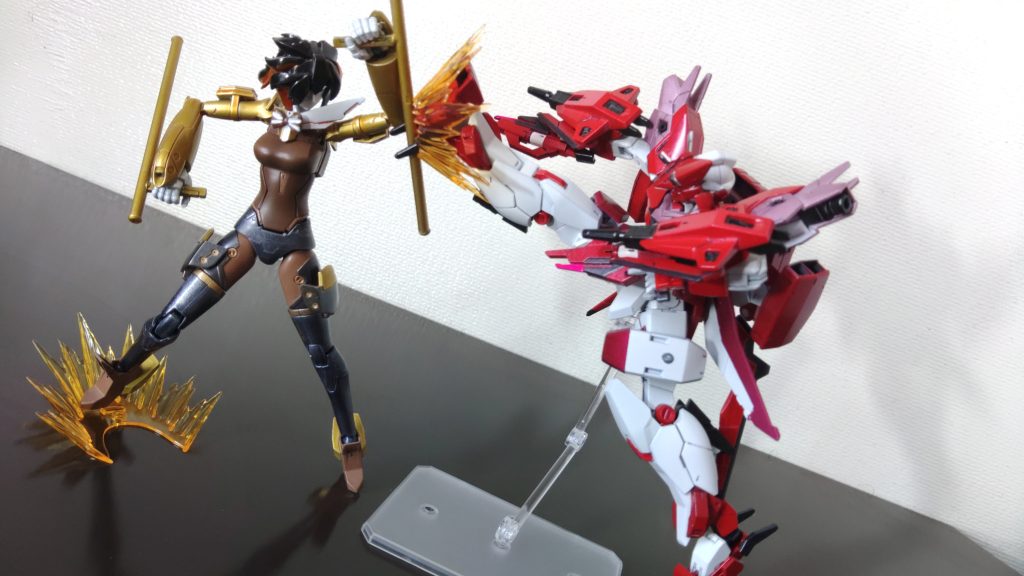 劇中ではクリス先輩と対決し、壮絶な殴り、撃ち合いを見せてくれました。