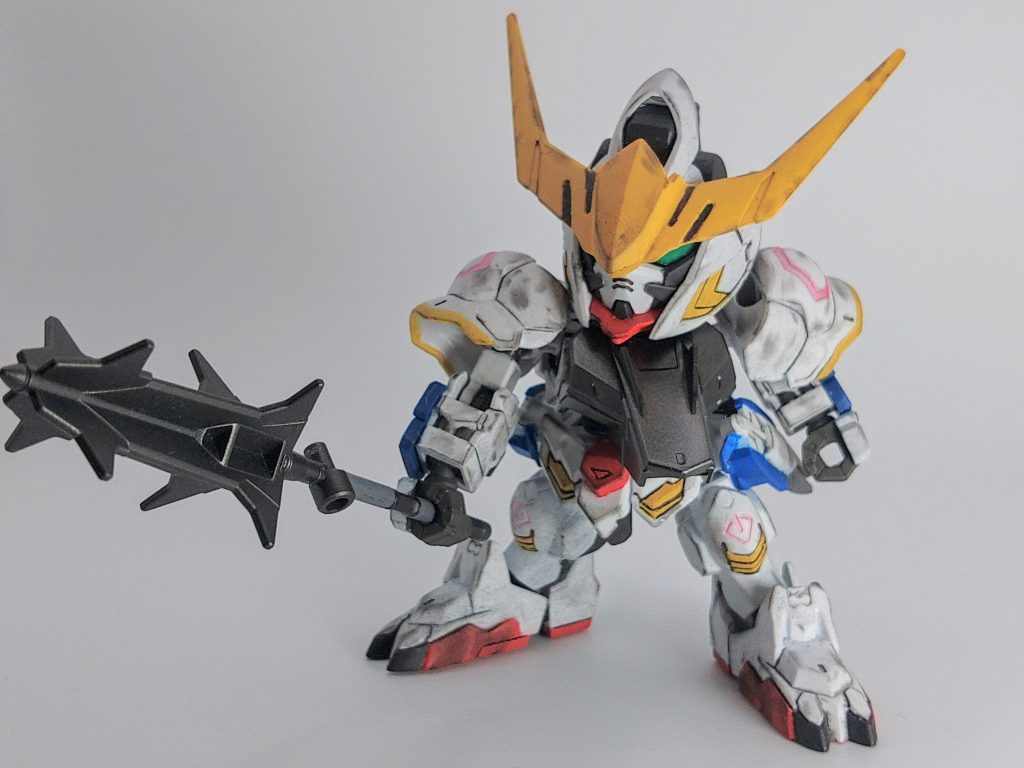 第5形態足が違う?地上戦用ではないですね(gundam-kao10)反応装甲やメイスは黒鉄色で塗っています。メタリックで重厚感が出てお気に入りです。