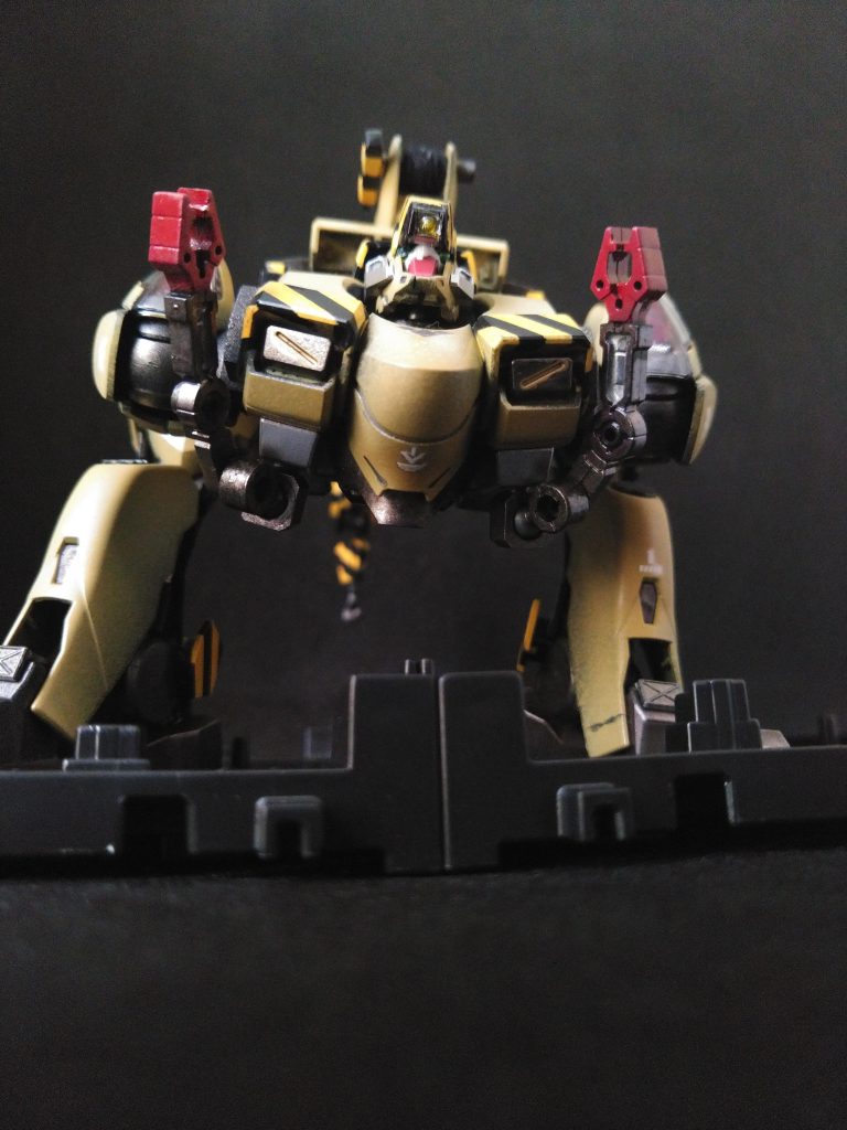 副腕は30MMから。クレーンアームはM.S.G.のギカンティックアームより。
