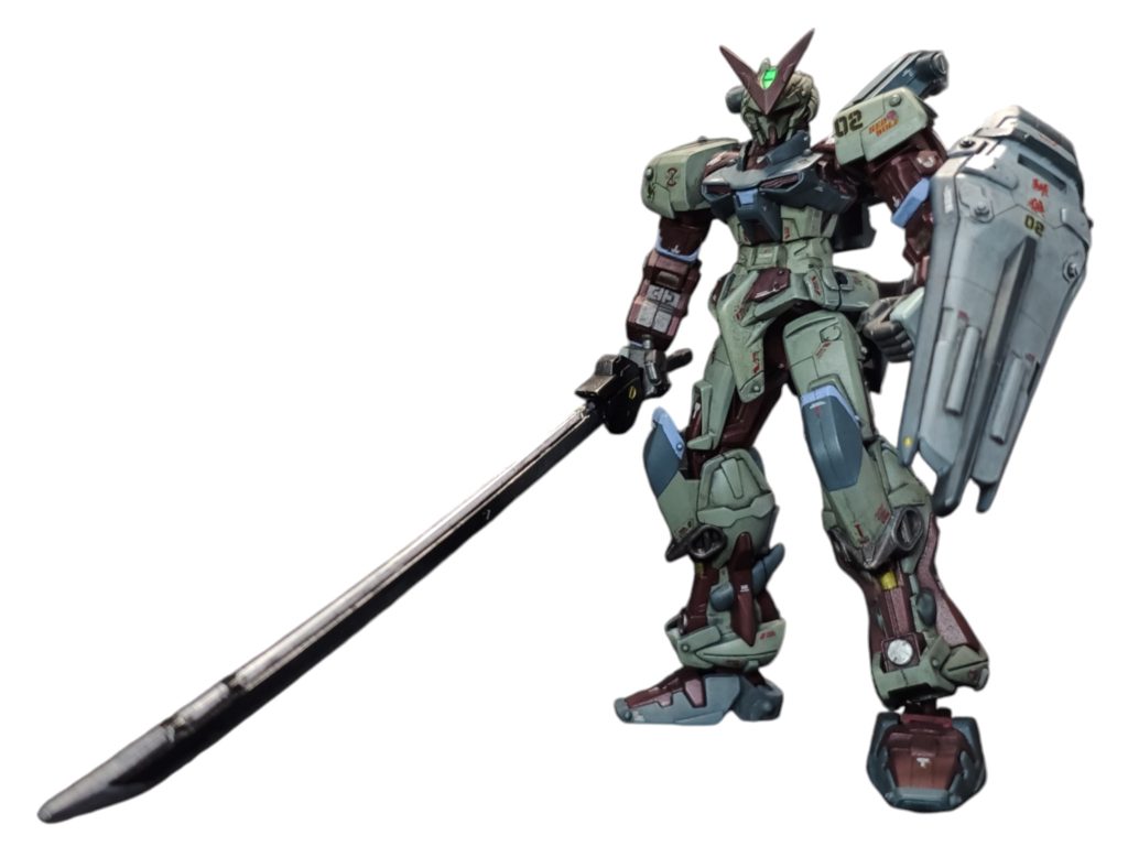 今回のナガモノは、”ファット・ブレード”😆！！レッドフレームには、やはり日本刀と言うことで、1/100バルバトスの”太刀”になります。ネーミングは、ガーベラ・ストレート(菊一文字)方式に合わせました😜