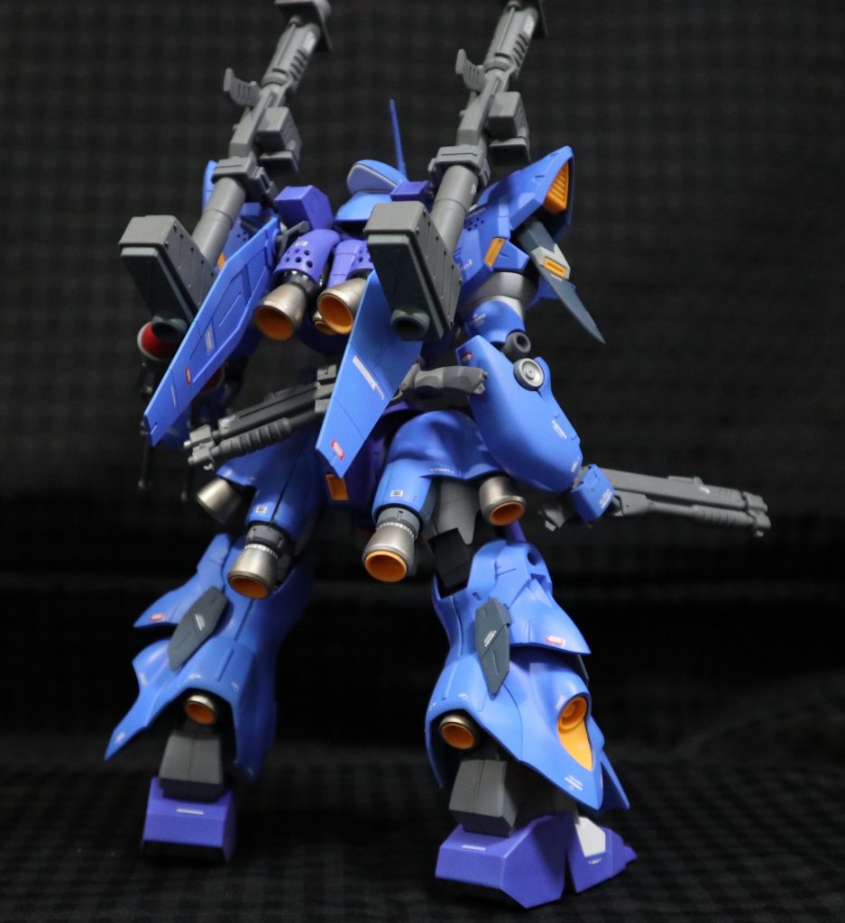 ケンプファーと言えば、これでもか！という数のスラスターですね(*^^*)