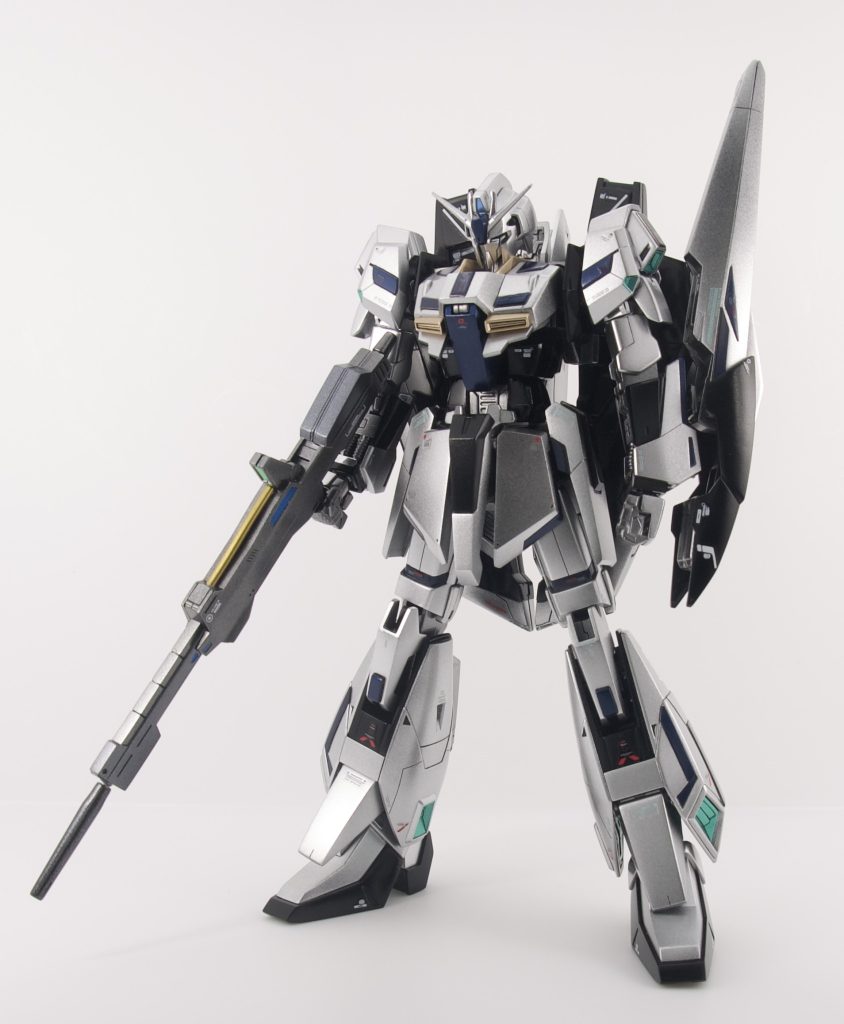 メタリック塗装したかっただけなので、特に機体設定は考えてなかったのですが、ユニコーンぐらいの時代におっちゃんになったカミーユが搭乗したらいいなぐらいに思ってます(gundam-kao6)