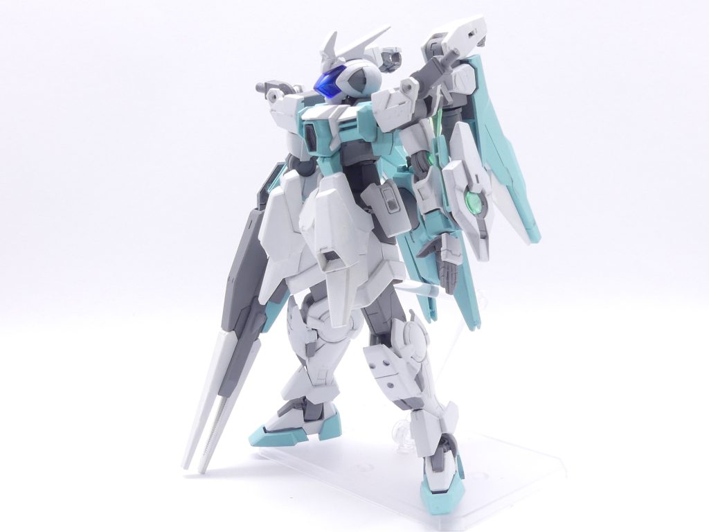 【ガンプラデータ】ベース:HGBM ガンダムダブルオーダイバーアーク使用:HGAGE クランシェカスタム HGAGE ジェノアス オプションパーツセット ボールデンアームアームズなど※OPS表記ですが実際使用したのはHGBCの積みです前から(アクションベース6使用)。ダブルオーダイバー部分、ネイキッド・イノセント共通の改造点は次の通り。・胸・・・首元の出っ張りを削除。バックパックも削って平坦にしAGP2穴を使用可能にする・ドライヴ用アーム・・・切り取って再接着し穴の向きを変更・肩・・・先端のバーの一部をカットし3ミリ軸に、ボールデンの軸パーツを使えるように・腰・・・背面サーベルラック部分にボールデンで3ミリ軸を生やす・足・・・腿までをジェノアスに変更。そこにダイバーのすねを接続。ダブルオー・同ダイバーのパーツで穴埋め 一部パーツはネイキッド・イノセントで異なります。今回は強くなった感を出すために腿にクランシェカスタムの腿部分を接着しましたが、足の可動域が制限されます。