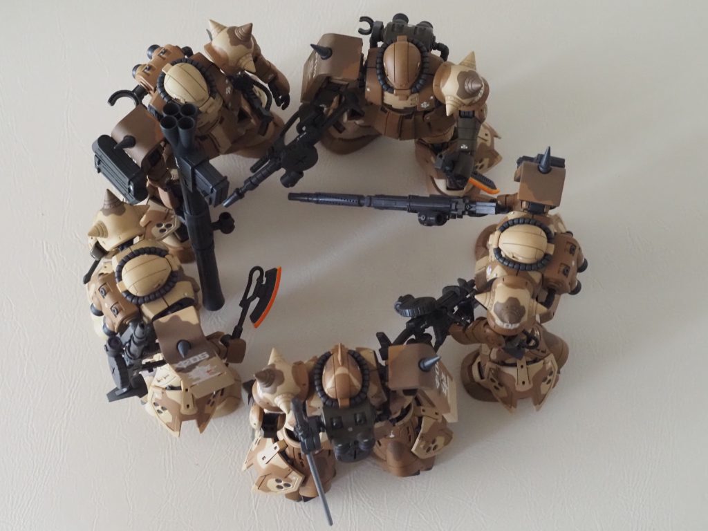 頭部の色が異なるのも、上空からのカモフラージュ効果を狙ってるのでしょうか。