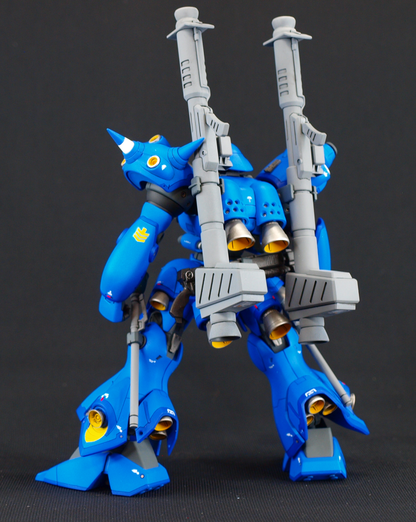 バックパックの丸穴はくり抜きメタルメッシュ、ふくらはぎバーニア追加しました。