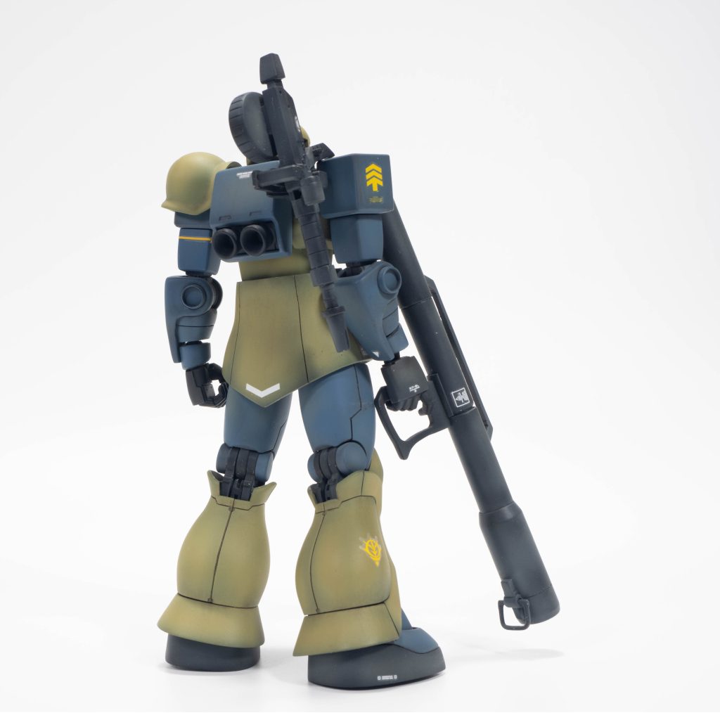 マシンガンとバズーカも改修。せっかくマシンガンも作ったので簡単に懸架ユニットも作成。