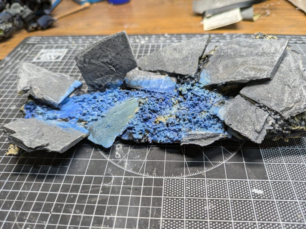 シチレンボードと石膏粘土のベースを作成