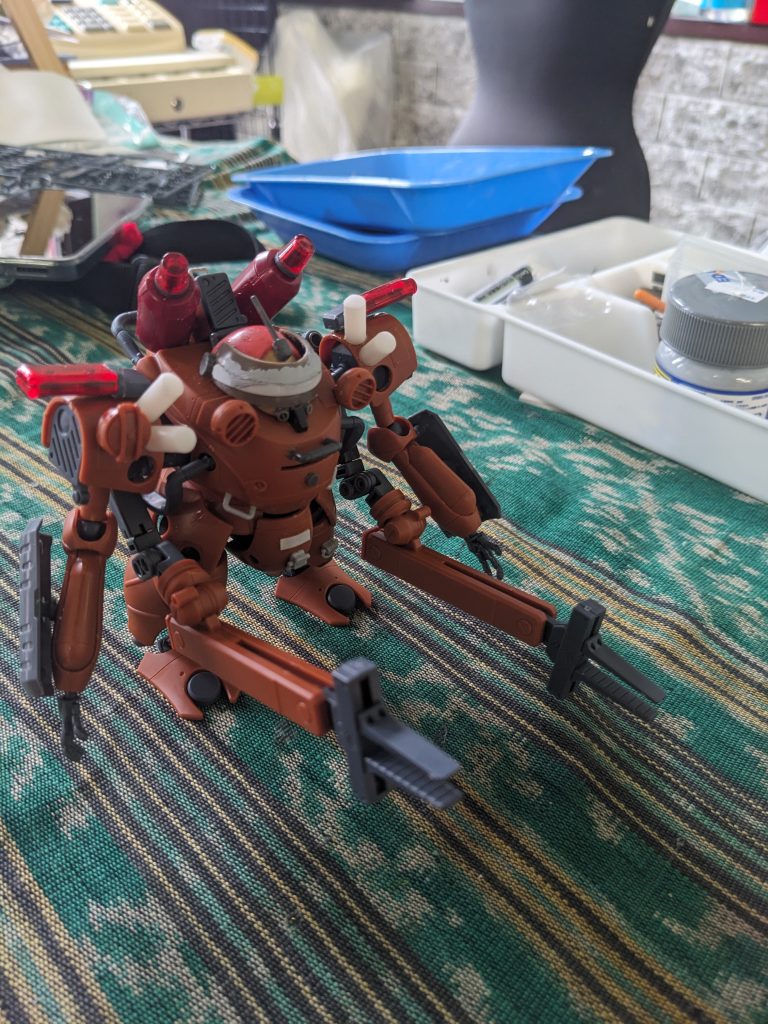 重機のような腕がもったいなかったので組み込みました。