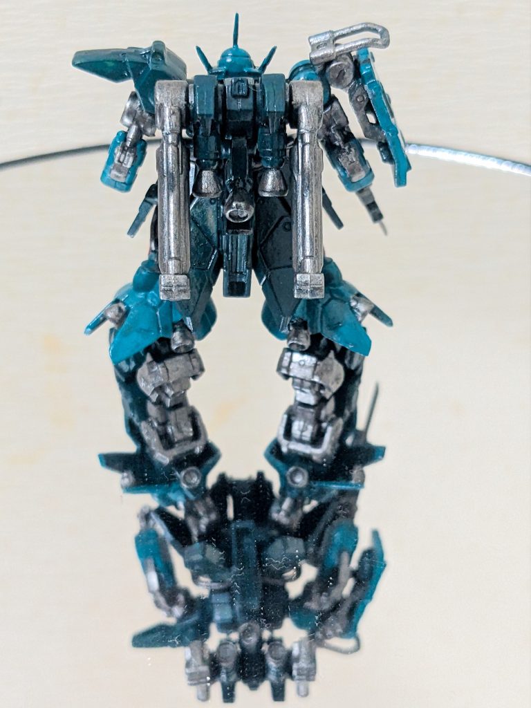 こうやって写真にしてみるともう少し頑張ってみても良かったですね。個人的に緑がちょっとうまくいかなかったので早く完成させてしまいたかったのだと思います。