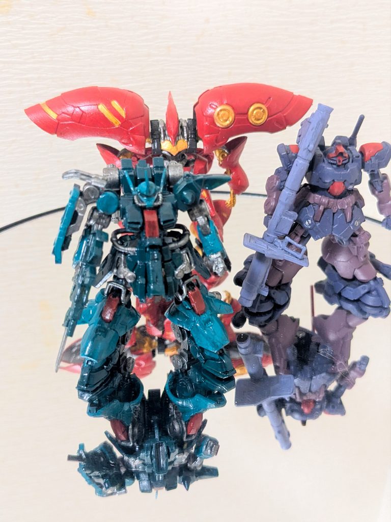 3体目を公開したのでスリーショットを追加。