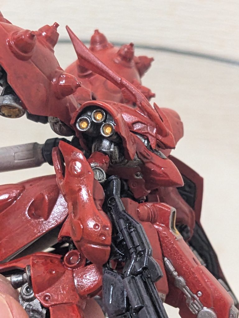 ただし、手塗なのでどうしてもアップでみるとムラが目立ちます。うーん。つやナシの方がいいのか。もう一回クリアを噴くといいのか・・・。精進します。