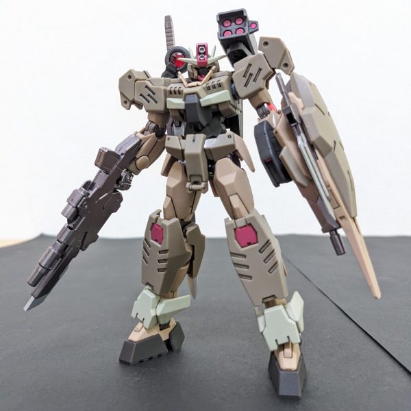 HG ガンダムダブルオーコマンドクアンタ・デザートタイプ