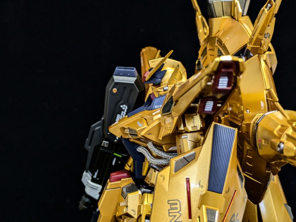 本当なら4月には出来ていたのですが、一部パーツを塗り直しのためにシンナーにドボンしたら、パーツが溶けてグニャグニャになってしまい、4ヶ月くらいプロヴィデンス探しをしていました。