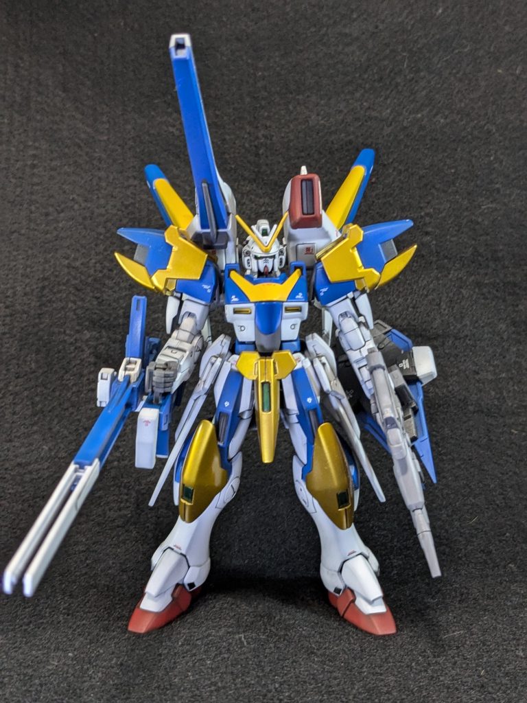 始めて作ったのですが、このキットV2かアサルトか、バスターの選択式だったんですね。ミノフスキードライブを組むまで、組み換えが出来るものだと思ってましたw