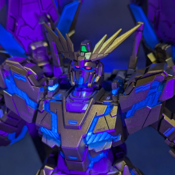 HGユニコーンガンダム3号機フェネクス