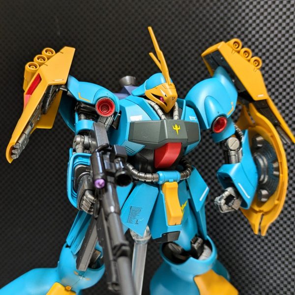 ヤクトドーガ　ギュネイ・ガス機