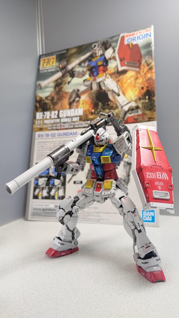 メイン写真のポーズはもちろんHGのTHE ORIGIN ガンダムのパケ絵再現です。