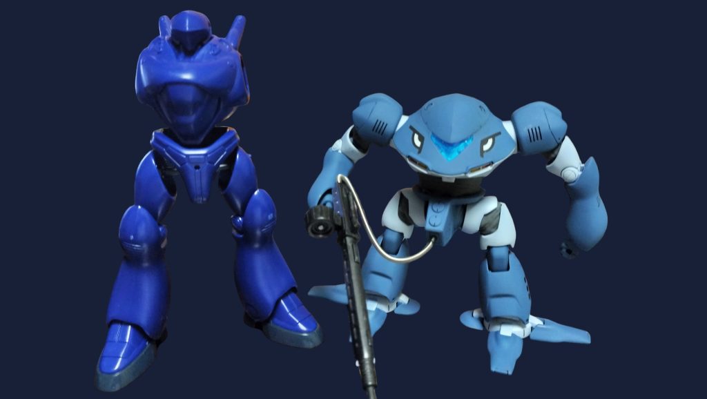 タイプ７ブロッケン（赤バンダイ）と共に（腕部と各部シーリングと火器を移植しています）今度はブロッケンが可哀そうな事になってます(´;ω;｀)Mo〇eroidブロッケンが発売されたら、並べたい～(^^♪