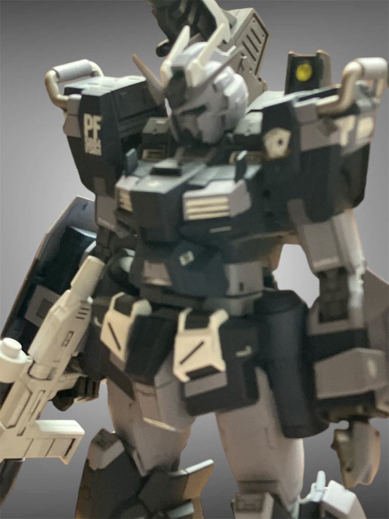 ボケてますがガンダムヘッドです