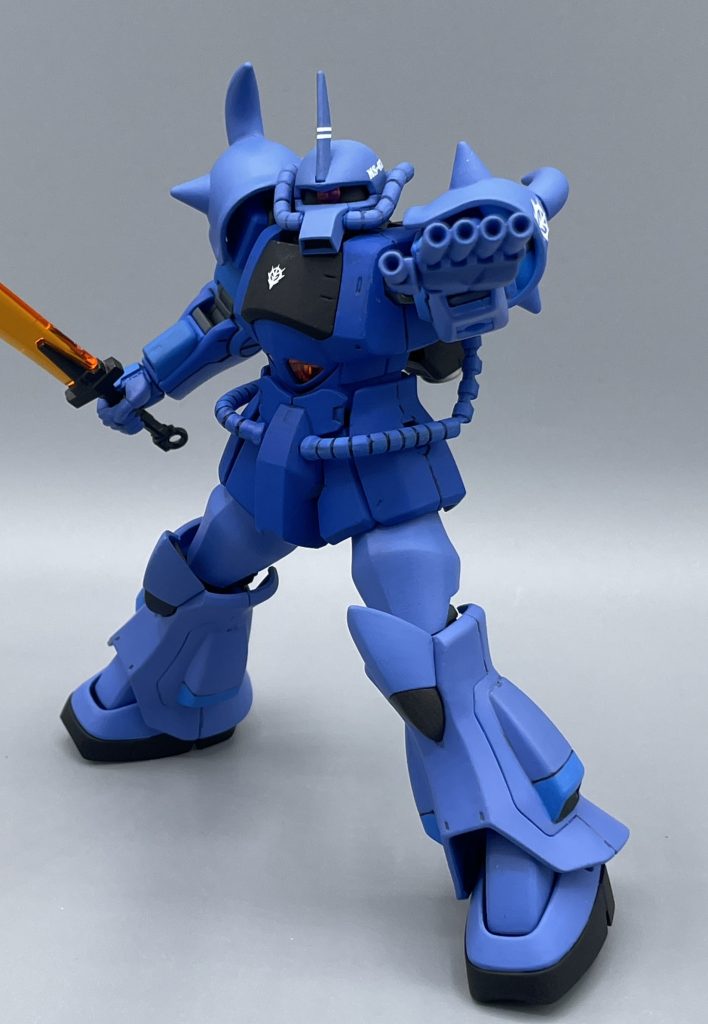 ５連装７５ｍｍ機関砲　なんか色々な呼び名のある武装ですが、個人的にはフィンガーバルカンが１番しっくりきますね。みなさんは、この武装なんて呼びます？？　リバイブ版の良いところは、フィンガーバルカンの握り手も付いてくること！そのおかげで、ポージングの幅がグンと広がりました。