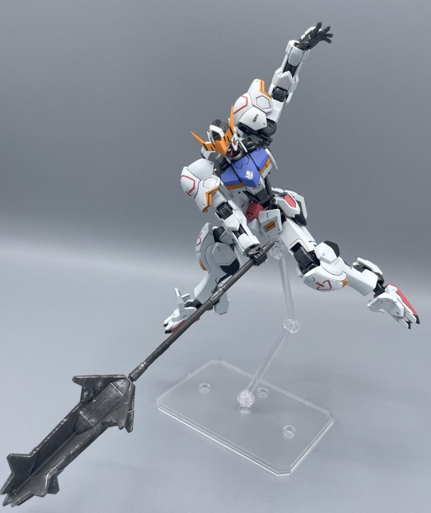 ガシャーン!!! バルバトスがクソ重たそうな鈍器を振り回して、グレイズをぶん殴って目玉ギョロギョロさせた瞬間、私は「鉄血のオルフェンズ」の虜になっていました。★個人的に、1番好きなバルバトスかも!?↓↓https://gumpla.jp/hg/2062843