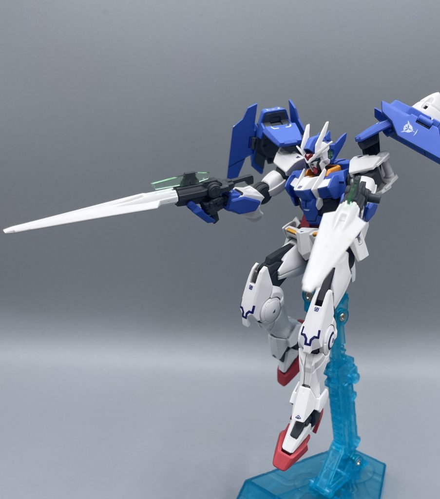 GNソードⅡ ライフルモード GNソードⅡはダブルオーガンダムと同様の武装であるが、GN粒子の節約の為、威力は抑えられている。