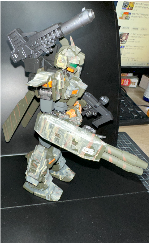 ジムだってフルアーマーになりたい！–3枚目/制作者：突撃轟竜