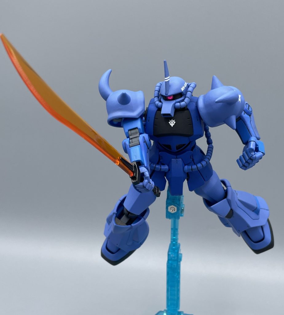 グフ、カッコいいな～　改めて見ても、やはりグフはカッコいいですね。私の友人はグフが１番好きだと言っていました。それゆえ、”理想のグフ”が十人十色に存在するので、全員納得のプロポーションを造形するのは難しいことなのだと思います。その中でも、このリバイブキットは凄く良い所に落とし込んだな～という印象です。　皆さんは、リバイブ版グフお好きですか？よろしければ、みなさんのオススメ・グフキットをコメント欄で教えて下さいね ♪最後までご覧いただき、ありがとうございました！！(*^^*)